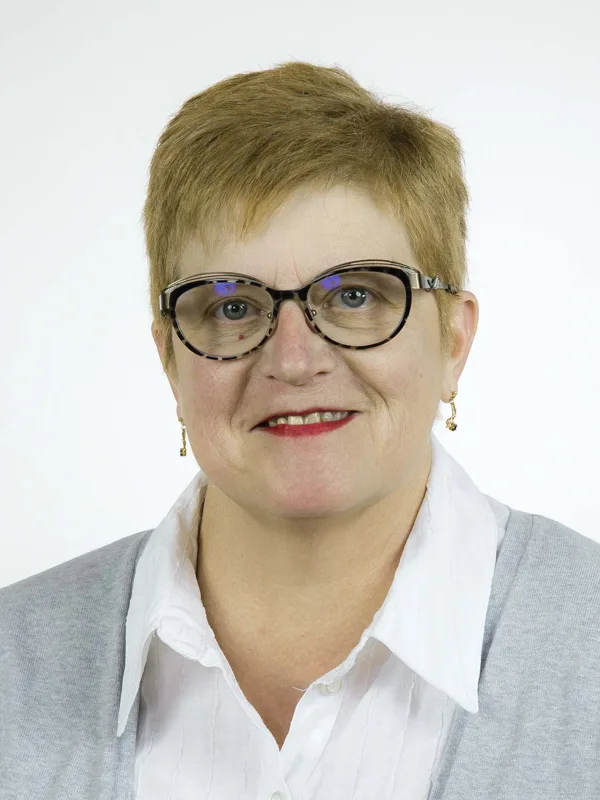 24.Regine Noyer Flament